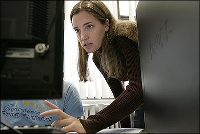 A welcoming introductory class coaxed Katie Seyboth into a computer science major at Tufts University. The National Science Foundation is trying to attract women back into the field.